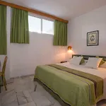 Готель Altamira 3*